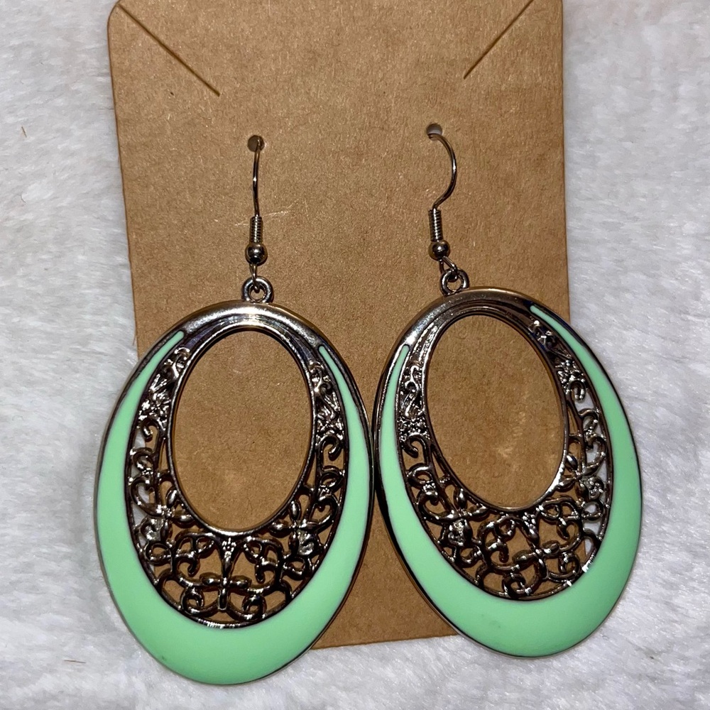 Paparazzi Orchard Bliss Oval Silver Earrings
